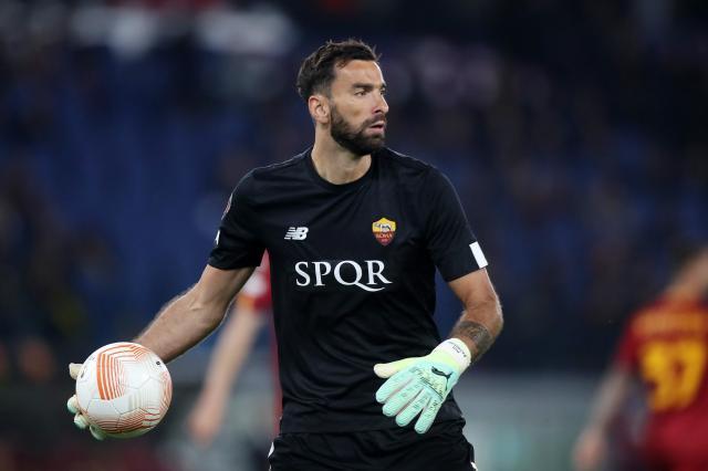 蜂鸟电竞赛事资讯-创纪录！帕特里西奥成欧联杯出战次数最多球员！