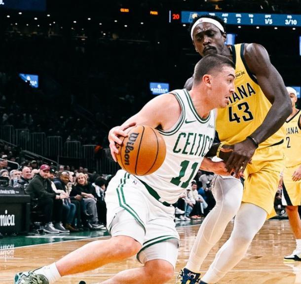 蜂鸟电竞品牌入口-布朗30+10+5落选秀5记三分，西亚卡姆空砍32分，绿军复仇步行者